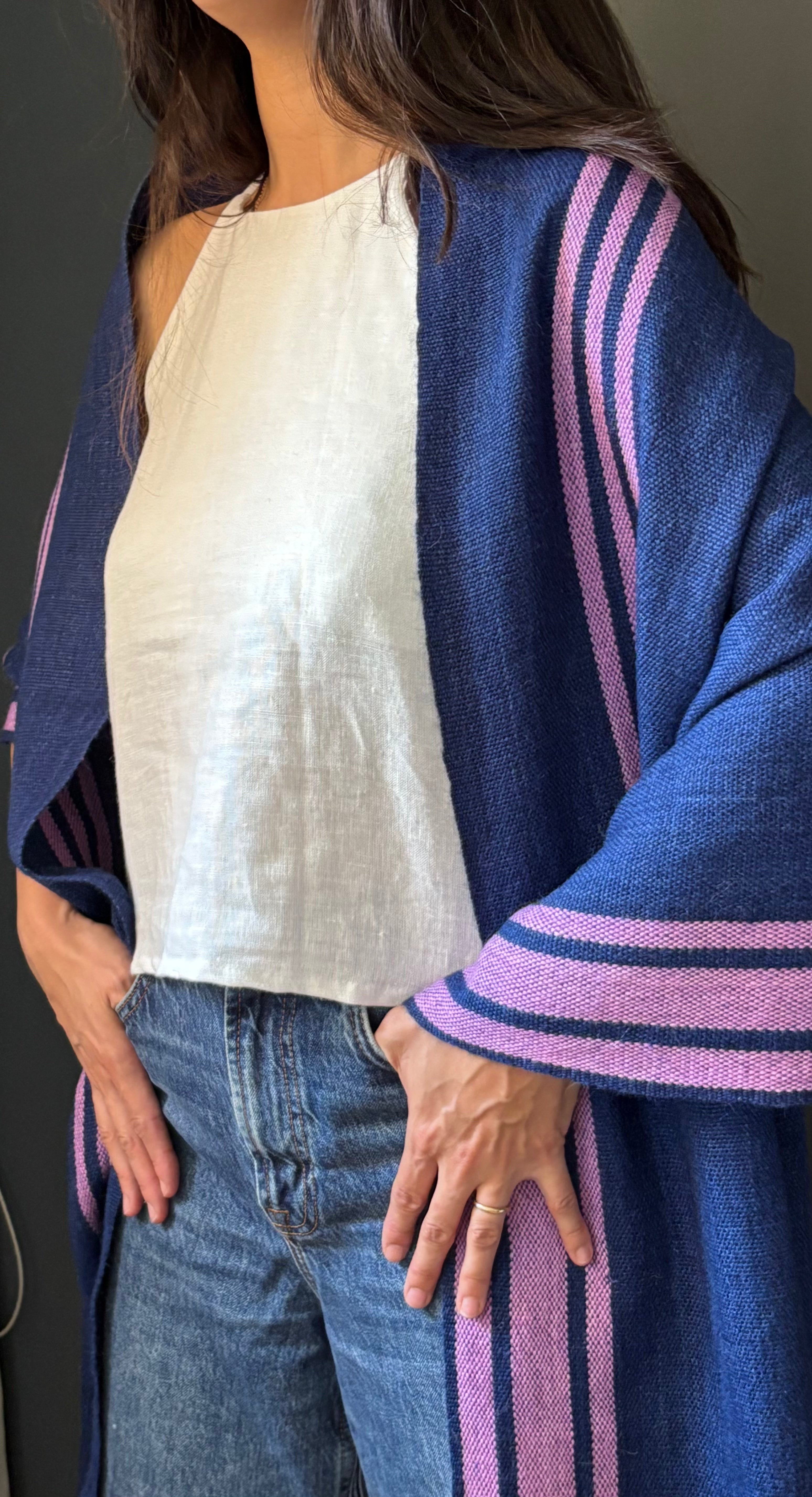 Echarpe 100% Alpaca azul con rayas fucsia